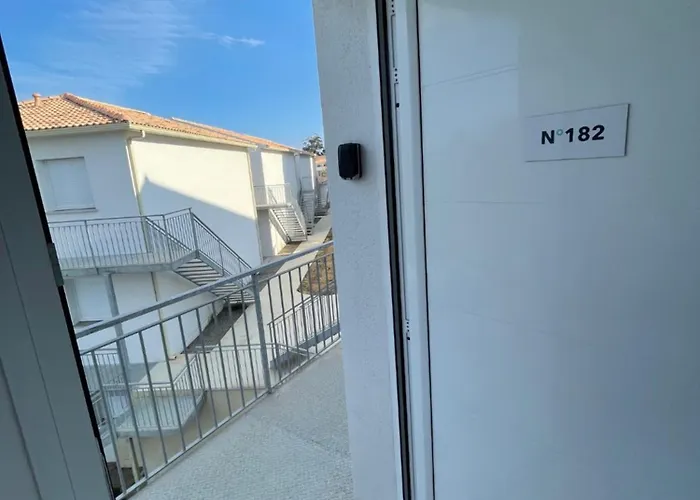 App. 2 P Design Zen Vue N182 Appartement